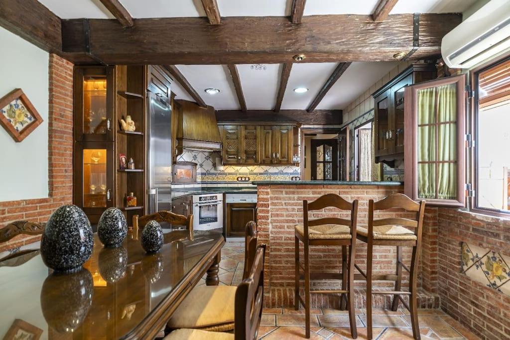 Casa Con Patio Y Terraza En Barrio Historico De La Villa, Junto Al Adarve Прієго-де-Кордова Екстер'єр фото
